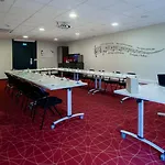 Ibis Styles Toulouse Aeroport מלון