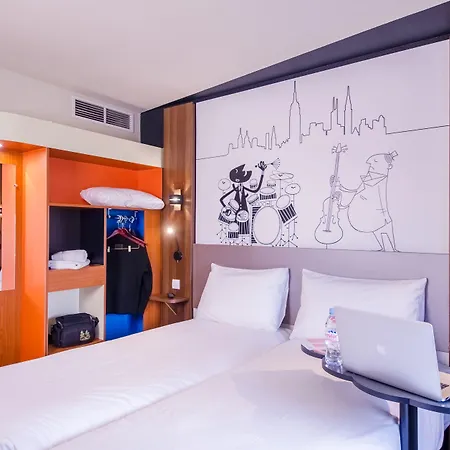 Ibis Styles Toulouse Aeroport 블라냑
