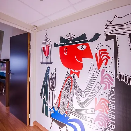 Hotel Ibis Styles Toulouse Aeroport 3*