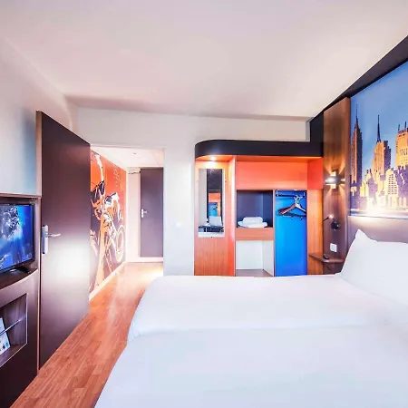 Hotel Ibis Styles Toulouse Aeroport 3*