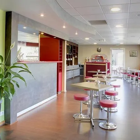 Ibis Styles Toulouse Aéroport Hotel 3*
